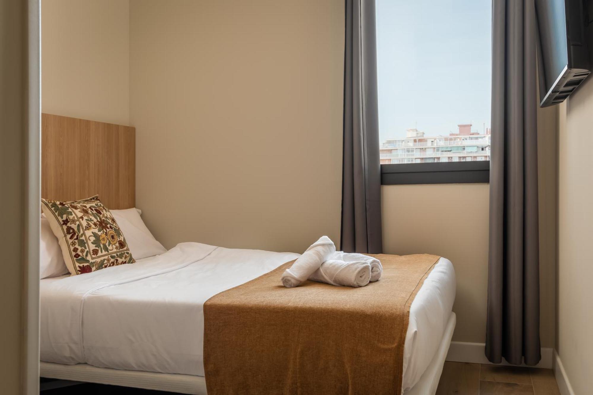 Aerohotel Barcelona Airport 24H Ел Прат де Льобрегат Екстериор снимка