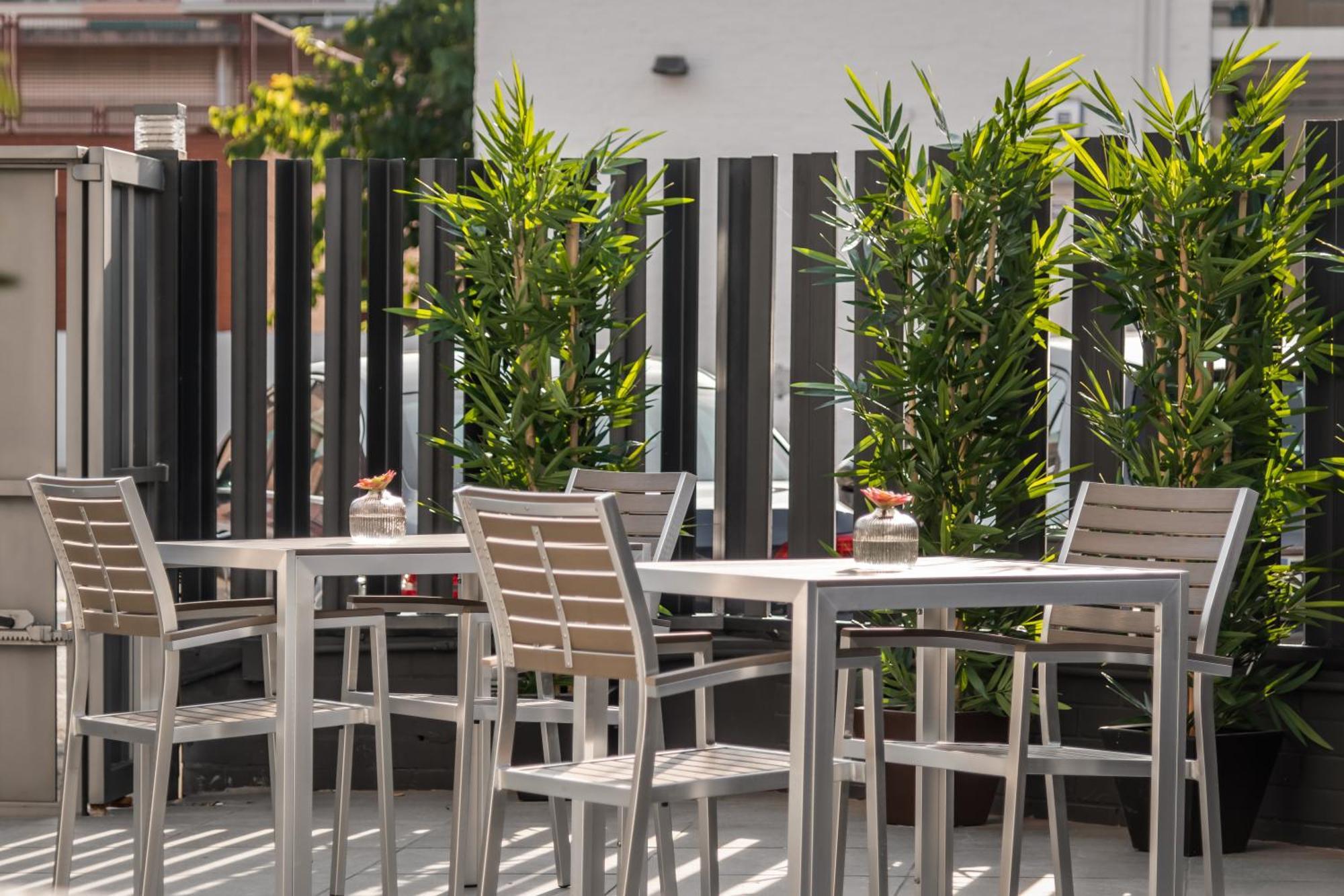 Aerohotel Barcelona Airport 24H Ел Прат де Льобрегат Екстериор снимка