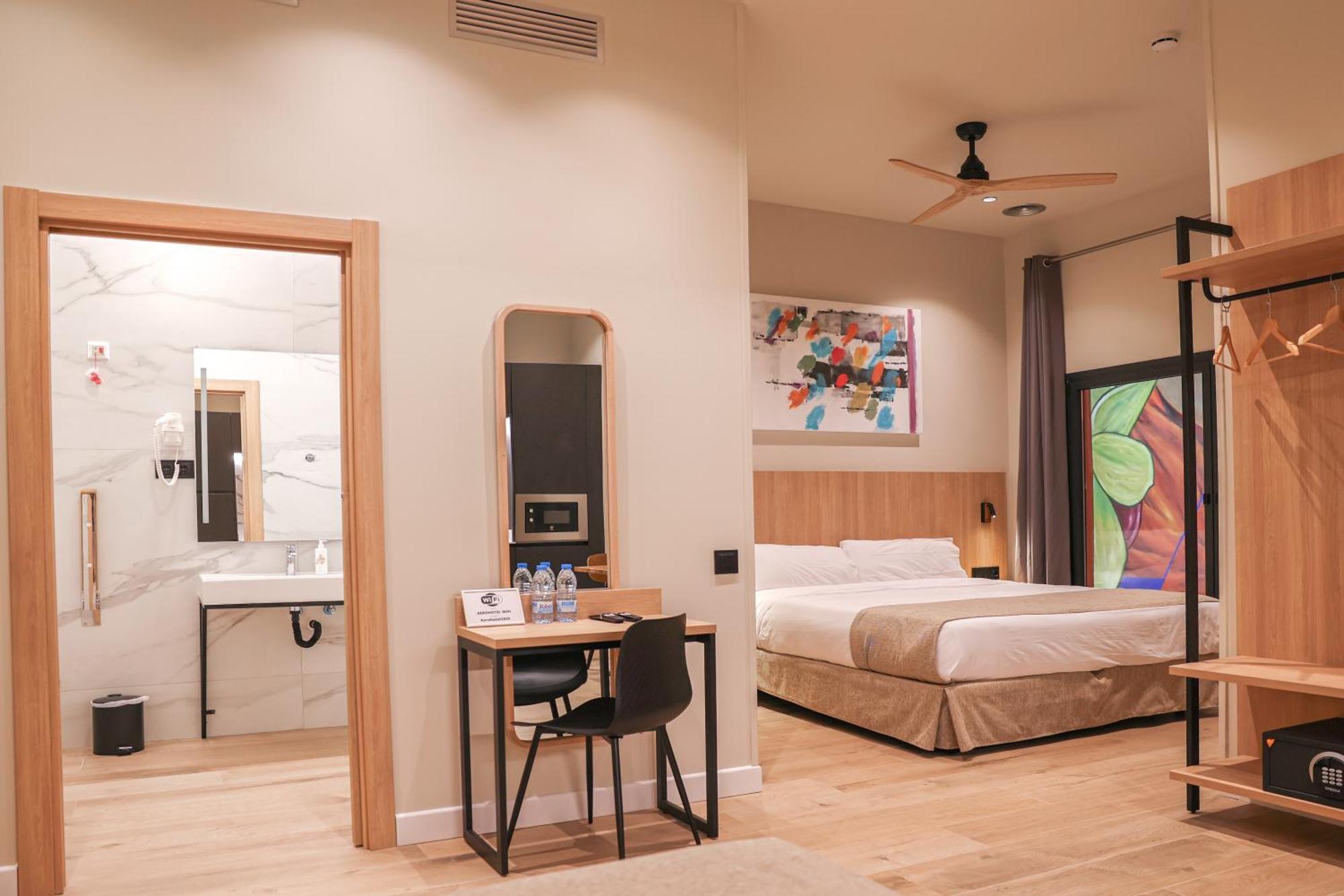 Aerohotel Barcelona Airport 24H Ел Прат де Льобрегат Екстериор снимка
