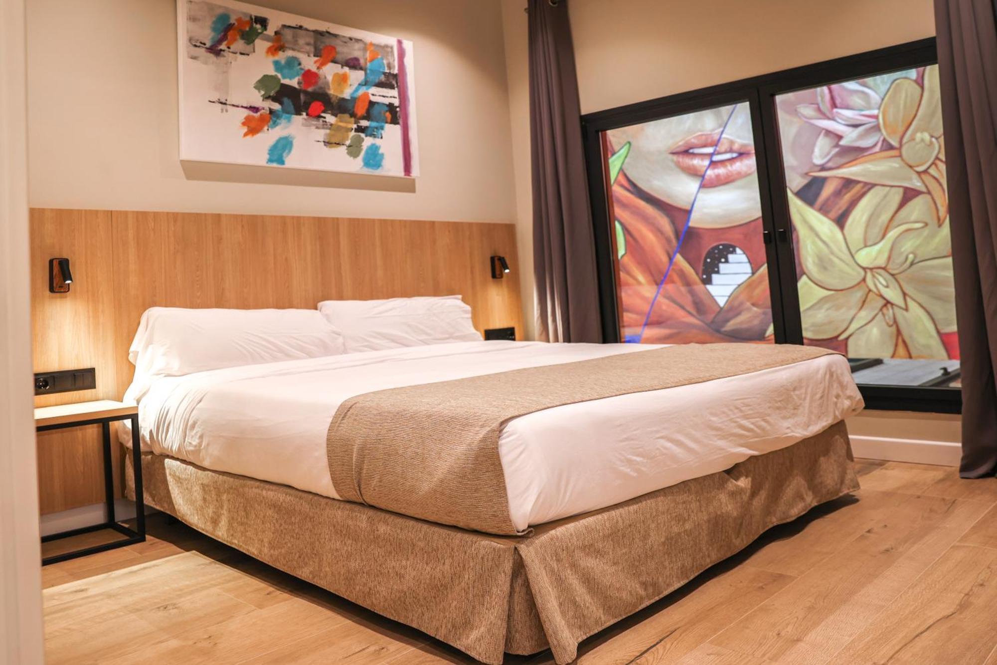Aerohotel Barcelona Airport 24H Ел Прат де Льобрегат Екстериор снимка
