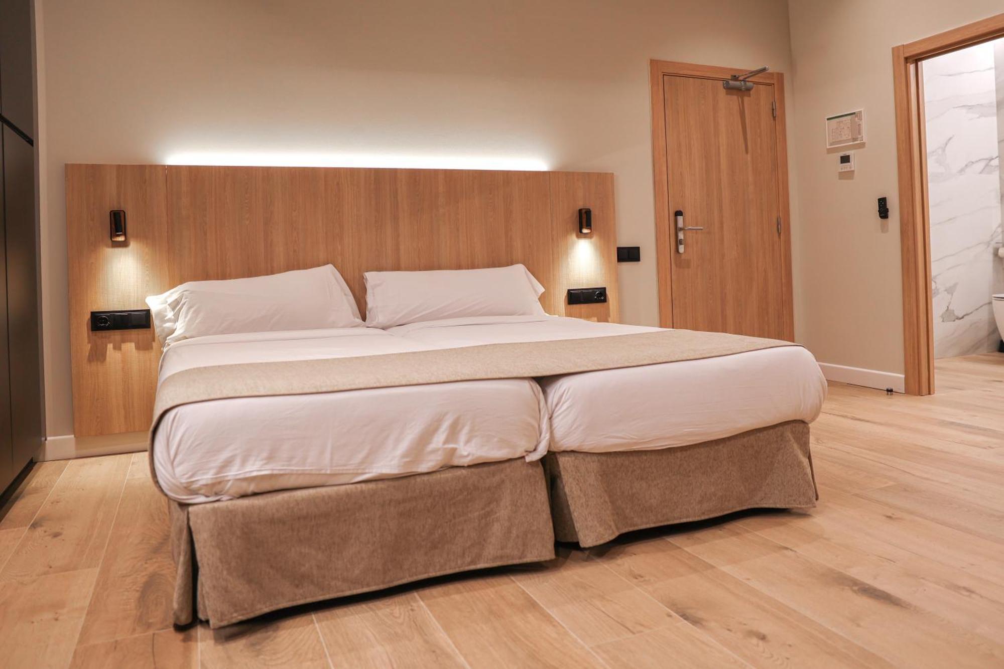 Aerohotel Barcelona Airport 24H Ел Прат де Льобрегат Екстериор снимка